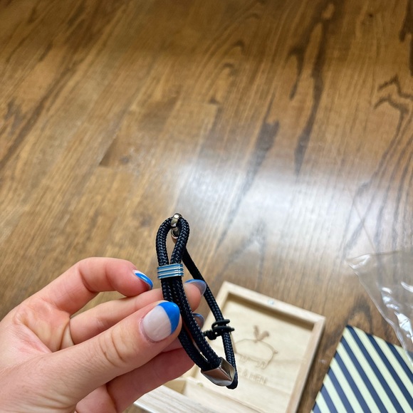 Pig and hen men’s M sized navy bracelet adjustable - Picture 3 of 6